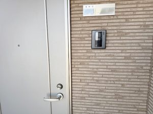 玄関ドア（テレビモニターフォン付）
