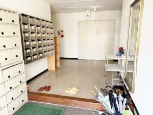 正面出入口
