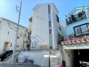 建物東側から撮影