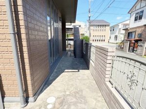玄関周辺