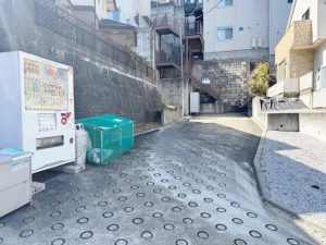 自販機別途収入有り（年額約6万円）