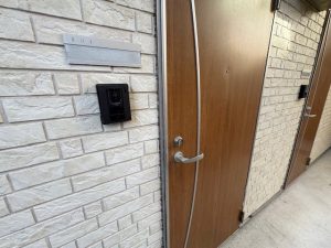 インターフォン付き玄関ドア