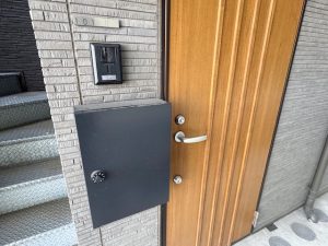 インターフォン・各住戸専用メールボックス