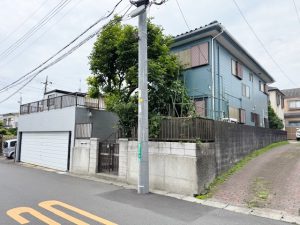 カースペース3台駐車可能