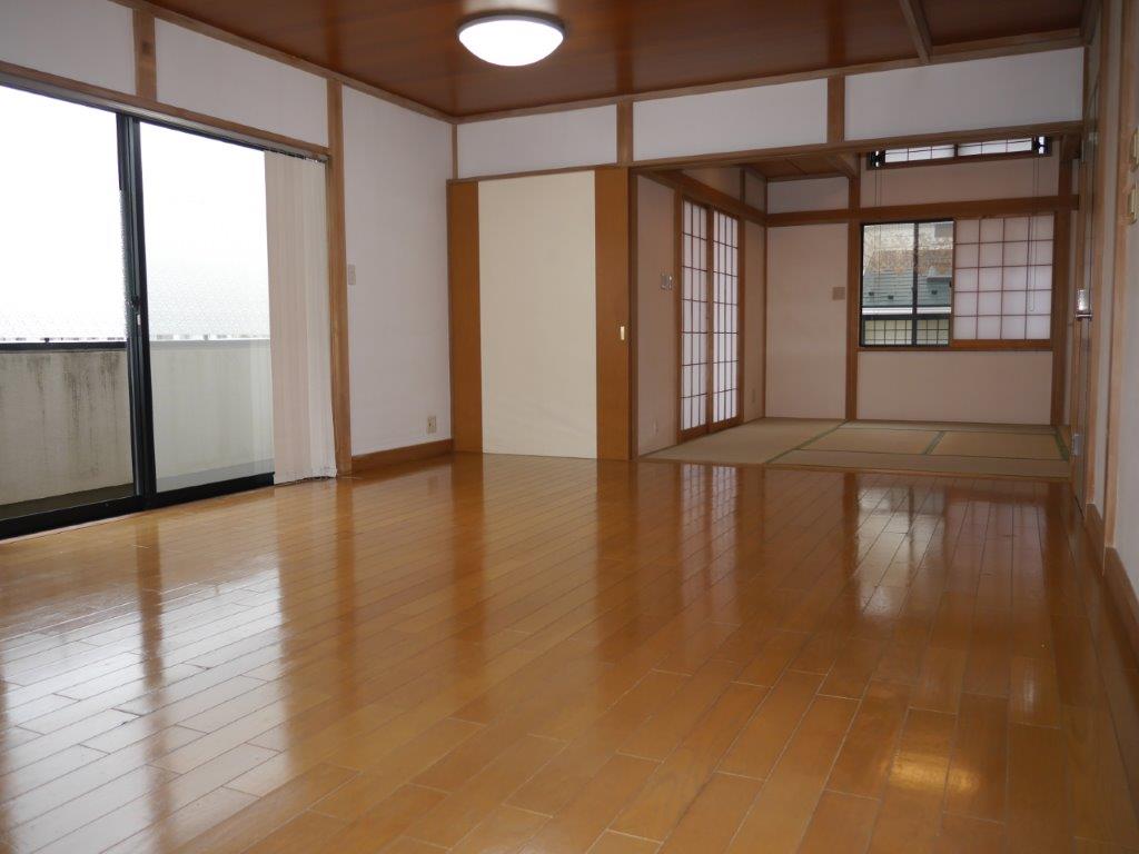 室内とても綺麗でまだまだ使用可能です