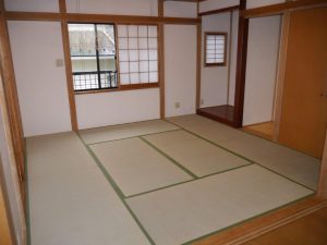 しっかりと造られた8帖の和室（床の間あり