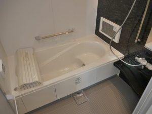 テレビ付きユニットバス