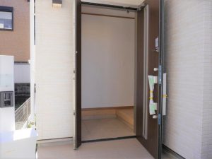 2号棟玄関ドア