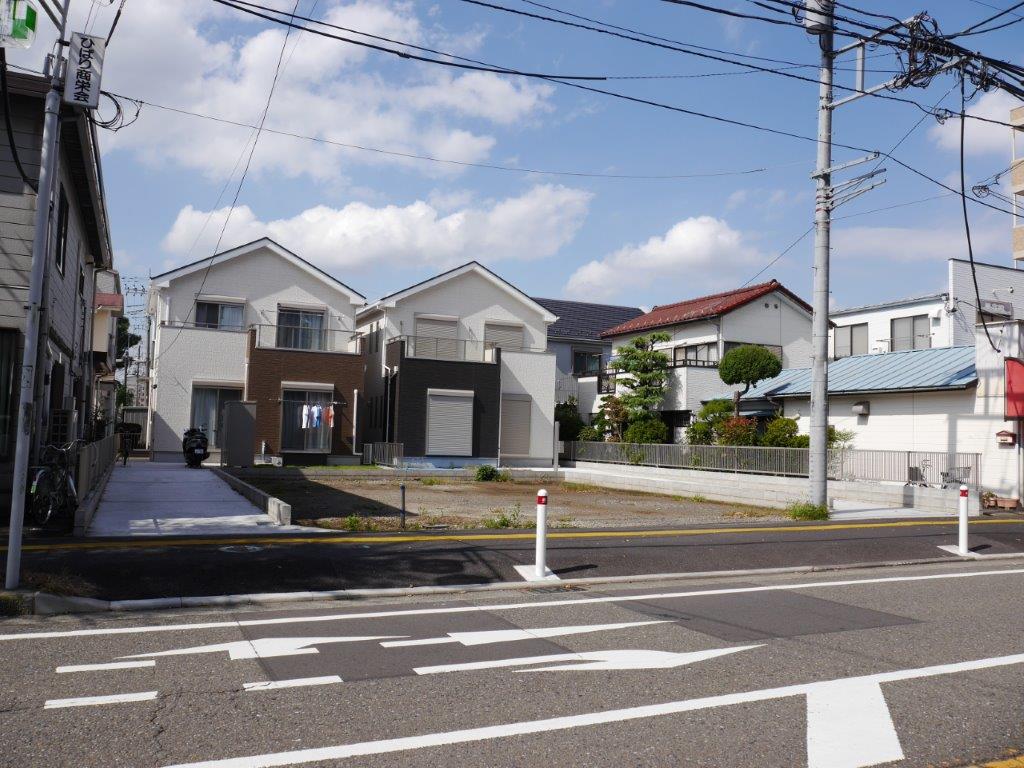 敷地が広く陽当たりも良い物件です