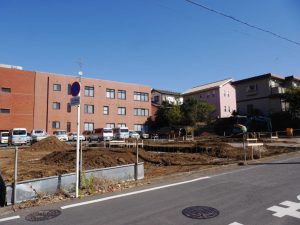 区割り工事作業中