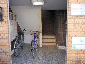 自転車置き場・エントランス