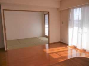 クロス・建具リフォーム済