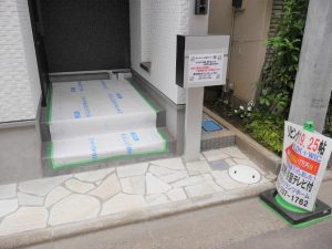 玄関周辺