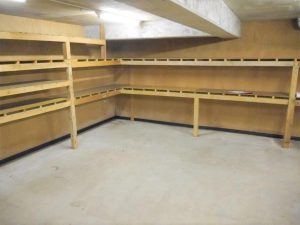 地下倉庫 地下倉庫