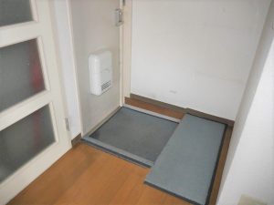 5階事務所玄関