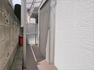外観東側より撮影