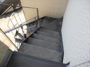 1階から2階の階段